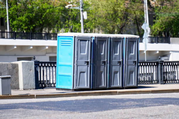 Best Luxury portable toilet rental  in Cypress Lake, FL